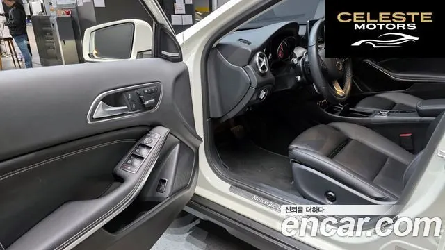 MERCEDES BENZ GLA-Classe X156 GLA200 d 2017 — photo 11 sur 20