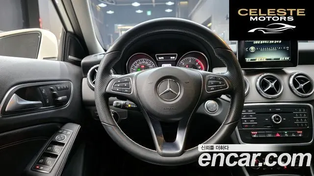 MERCEDES BENZ GLA-Classe X156 GLA200 d 2017 — photo 14 sur 20