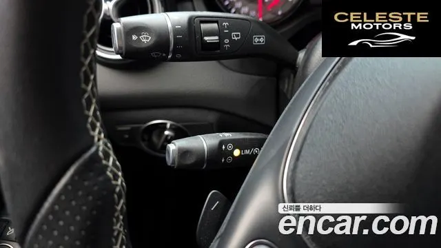 MERCEDES BENZ GLA-Classe X156 GLA200 d 2017 — photo 18 sur 20