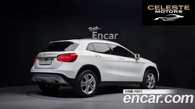MERCEDES BENZ GLA-Classe X156 GLA200 d 2017 — photo 2 sur 20