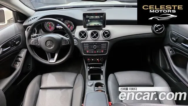 MERCEDES BENZ GLA-Classe X156 GLA200 d 2017 — photo 7 sur 20