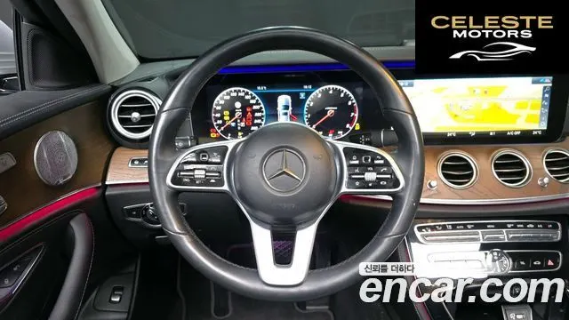 MERCEDES BENZ E-Classe W213 E300 4MATIC Exclusive 2020 — photo 13 sur 20
