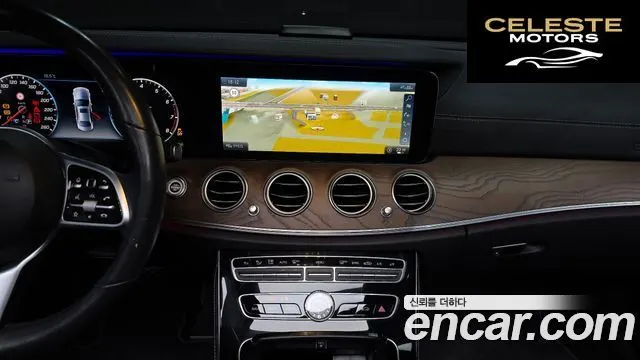 MERCEDES BENZ E-Classe W213 E300 4MATIC Exclusive 2020 — photo 14 sur 20