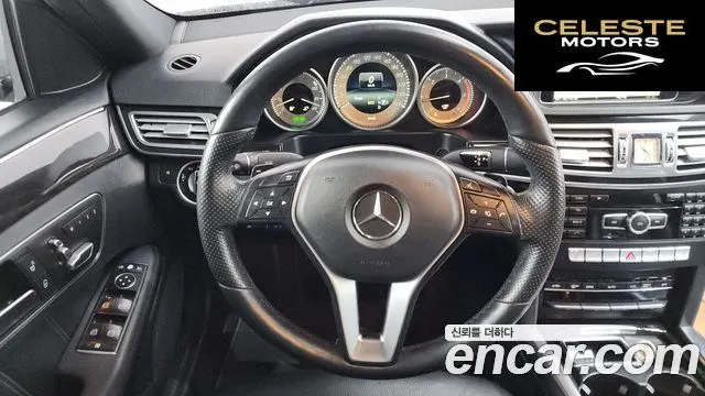MERCEDES BENZ E-Classe W212 E250 4MATIC Avantgarde 2015 — photo 13 sur 20
