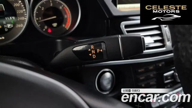 MERCEDES BENZ E-Classe W212 E250 4MATIC Avantgarde 2015 — photo 9 sur 20