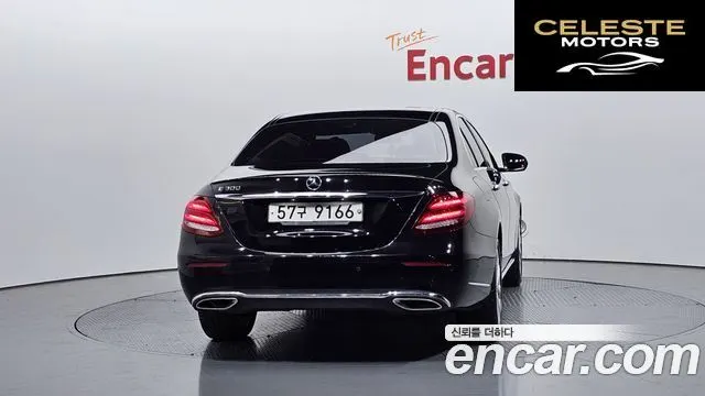 MERCEDES BENZ E-Classe W213 E300 Exclusive 2017 — photo 4 sur 20
