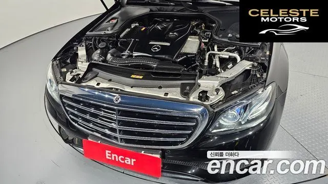 MERCEDES BENZ E-Classe W213 E300 Exclusive 2017 — photo 6 sur 20