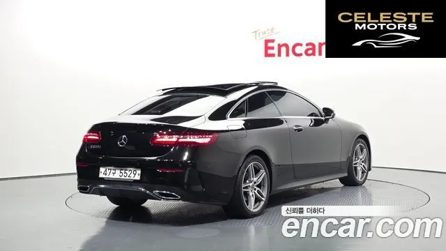 MERCEDES BENZ E-Classe W213 E220d Coupé 2017 — photo 2 sur 20