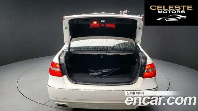 MERCEDES BENZ E-Classe W212 E220 CDI Avantgarde 2013 — photo 20 sur 20