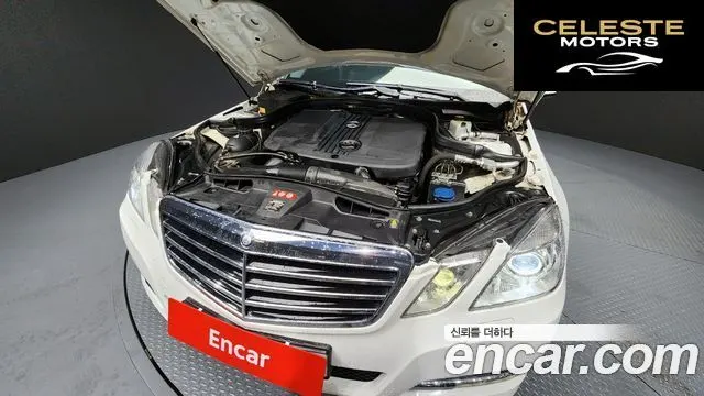 MERCEDES BENZ E-Classe W212 E220 CDI Avantgarde 2013 — photo 6 sur 20
