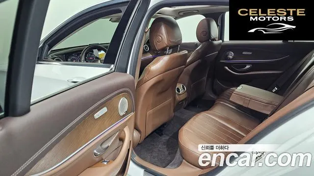 MERCEDES BENZ E-Classe W213 E220d 4MATIC Exclusive 2019 — photo 11 sur 20