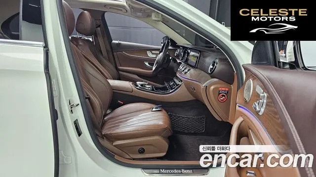 MERCEDES BENZ E-Classe W213 E220d 4MATIC Exclusive 2019 — photo 12 sur 20