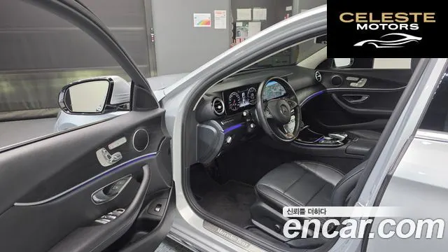 MERCEDES BENZ E-Classe W213 E300 Avantgarde 2017 — photo 10 sur 20