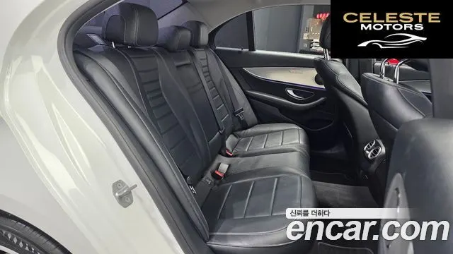 MERCEDES BENZ E-Classe W213 E200 Avantgarde 2018 — photo 12 sur 20
