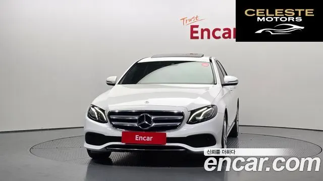 MERCEDES BENZ E-Classe W213 E200 Avantgarde 2018 — photo 3 sur 20
