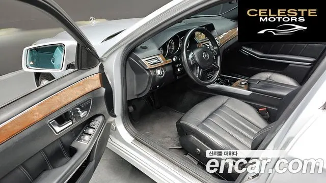 MERCEDES BENZ E-Classe W212 E300 2016 — photo 12 sur 26