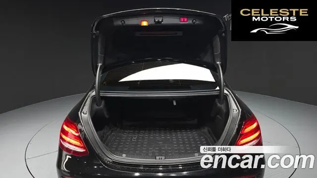 MERCEDES BENZ E-Classe W213 E220d 4MATIC Avantgarde 2017 — photo 20 sur 20