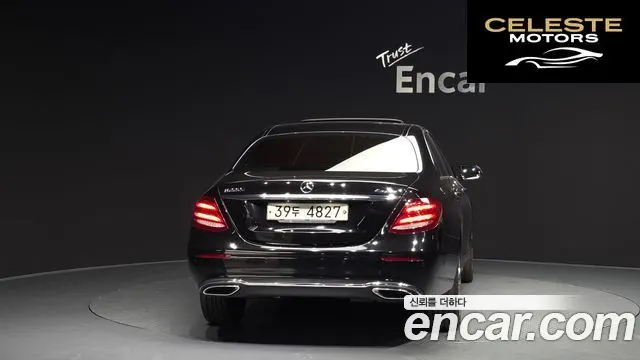 MERCEDES BENZ E-Classe W213 E220d 4MATIC Avantgarde 2017 — photo 4 sur 20