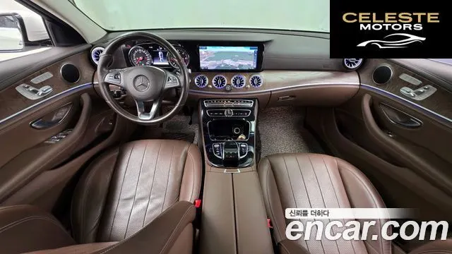 MERCEDES BENZ E-Classe W213 E220d Exclusive 2017 — photo 7 sur 20