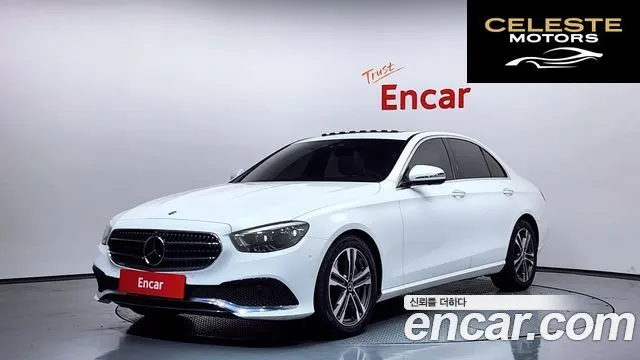 MERCEDES BENZ E-Classe W213 E350 4MATIC Avantgarde 2021 — photo 1 sur 20