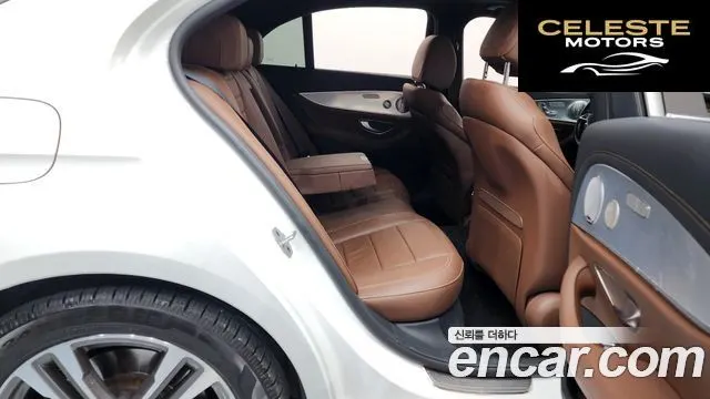 MERCEDES BENZ E-Classe W213 E350 4MATIC Avantgarde 2021 — photo 12 sur 20