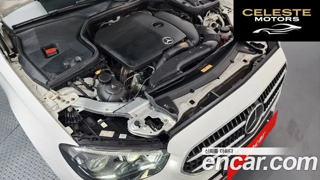 MERCEDES BENZ E-Classe W213 E350 4MATIC Avantgarde 2021 — photo 6 sur 20