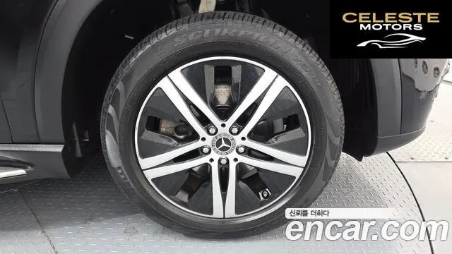 MERCEDES BENZ GLE-Classe W167 GLE300d 4MATIC 2020 — photo 5 sur 20