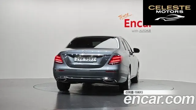 MERCEDES BENZ E-Classe W213 E300 Exclusive 2017 — photo 4 sur 20