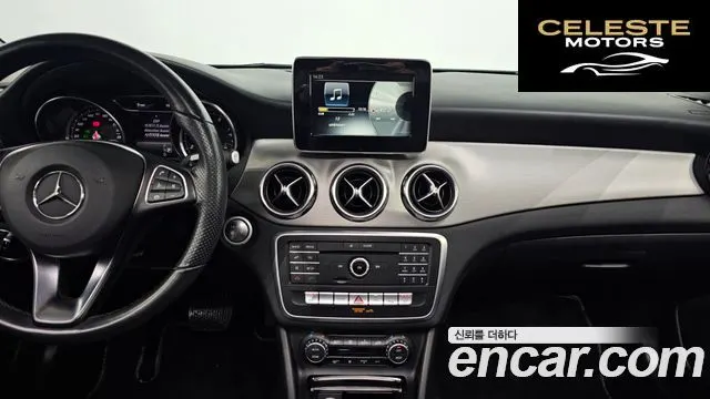 MERCEDES BENZ GLA-Classe X156 GLA220 Premium 2019 — photo 14 sur 20