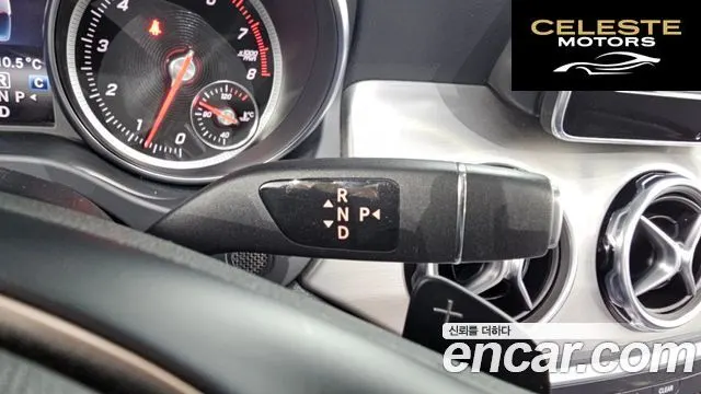 MERCEDES BENZ GLA-Classe X156 GLA220 Premium 2019 — photo 9 sur 20