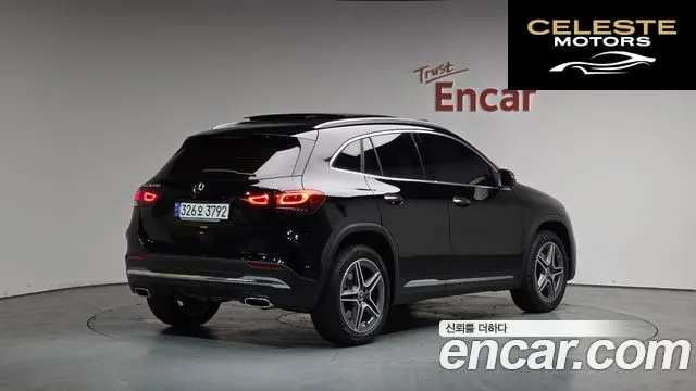 MERCEDES BENZ GLA-Classe H247 GLA250 4MATIC 2023 — photo 1 sur 20