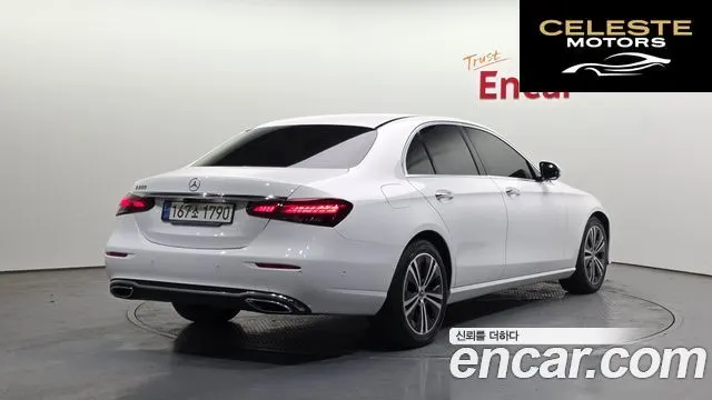 MERCEDES BENZ E-Classe W213 E250 Avantgarde 2021 — photo 2 sur 20