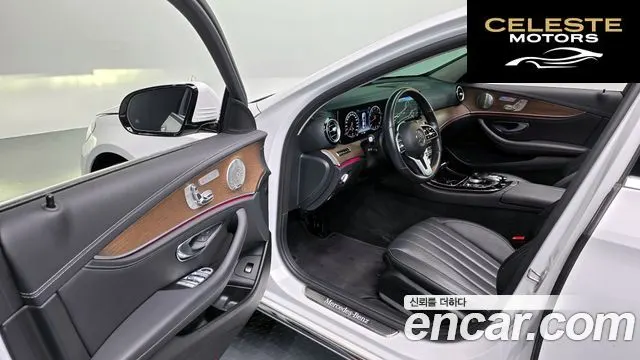 MERCEDES BENZ E-Classe W213 E300 4MATIC Exclusive 2020 — photo 11 sur 20