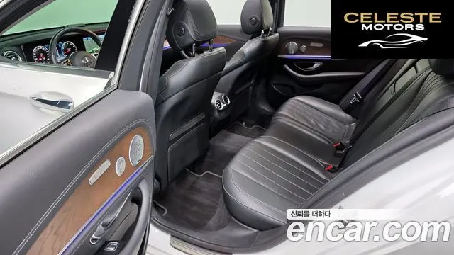 MERCEDES BENZ E-Classe W213 E300 4MATIC Exclusive 2020 — photo 12 sur 20