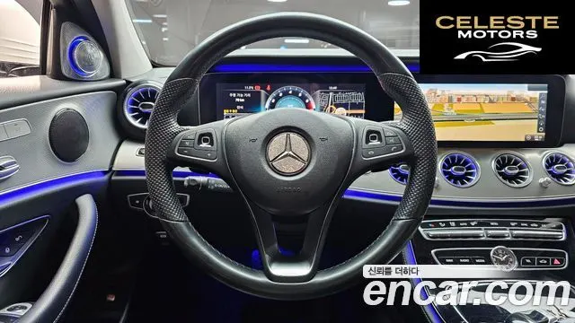 MERCEDES BENZ E-Classe W213 E200 Avantgarde 2017 — photo 13 sur 20