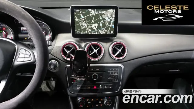 MERCEDES BENZ CLA-Classe C117 CLA200 d 2016 — photo 14 sur 26