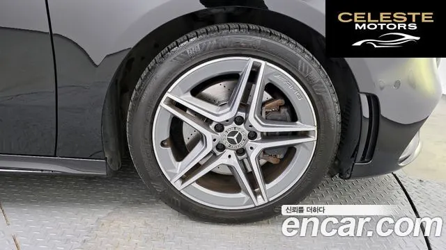 MERCEDES BENZ A-Classe W177 A220 Berline 2020 — photo 5 sur 20