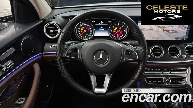 MERCEDES BENZ E-Classe W213 E220d 4MATIC Avantgarde 2017 — photo 13 sur 20