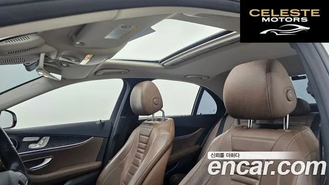 MERCEDES BENZ E-Classe W213 E220d 4MATIC Avantgarde 2017 — photo 18 sur 20