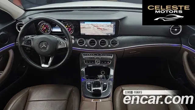 MERCEDES BENZ E-Classe W213 E220d 4MATIC Avantgarde 2017 — photo 7 sur 20