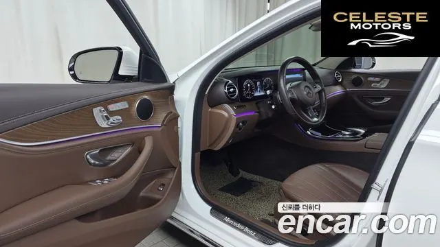 MERCEDES BENZ E-Classe W213 E300 4MATIC Exclusive 2017 — photo 10 sur 20