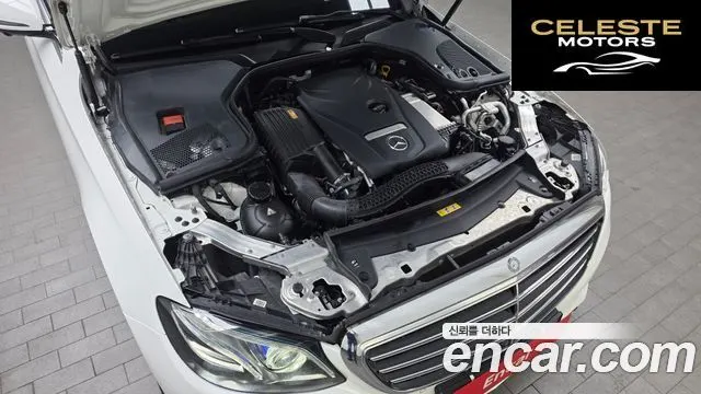 MERCEDES BENZ E-Classe W213 E300 4MATIC Exclusive 2017 — photo 6 sur 20
