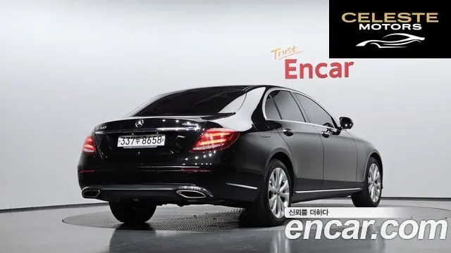 MERCEDES BENZ E-Classe W213 E300 4MATIC Exclusive 2020 — photo 2 sur 20
