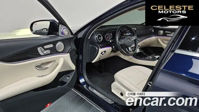 MERCEDES BENZ E-Classe W213 E220d Avantgarde 2017 — photo 9 sur 20