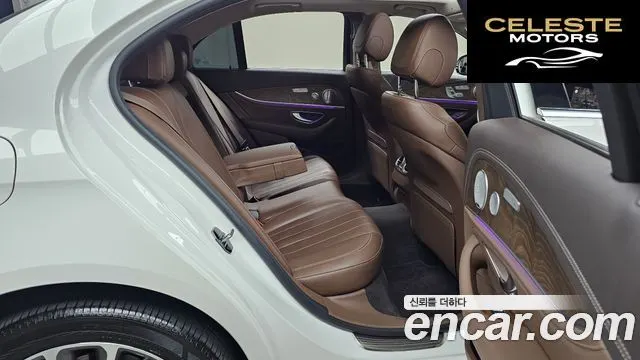 MERCEDES BENZ E-Classe W213 E300 4MATIC Exclusive 2020 — photo 12 sur 20