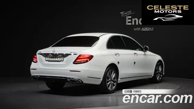 MERCEDES BENZ E-Classe W213 E300 4MATIC Exclusive 2020 — photo 2 sur 20