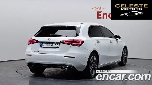 MERCEDES BENZ A-Classe W177 A220 Hatchback 2023 — photo 2 sur 20