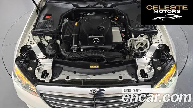 MERCEDES BENZ E-Classe W213 E300 4MATIC Exclusive 2018 — photo 5 sur 20
