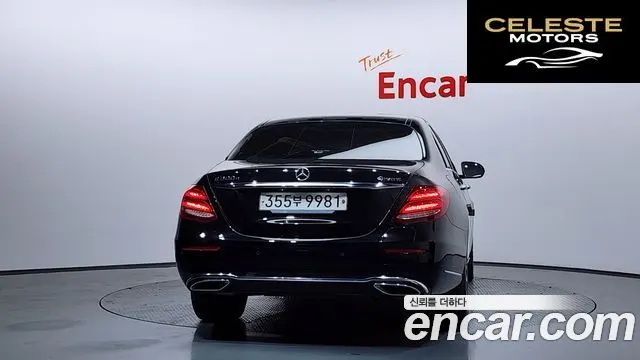 MERCEDES BENZ E-Classe W213 E300e 4MATIC Exclusive 2020 — photo 4 sur 20