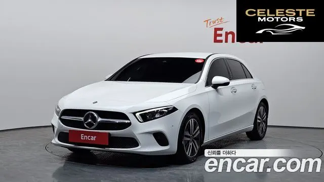 MERCEDES BENZ A-Classe W177 A220 Hatchback 2023 — photo 1 sur 20